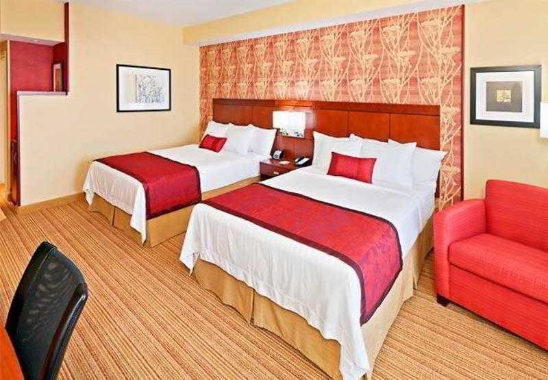 Courtyard By Marriott Tulsa Woodland Hills Hotel Ngoại thất bức ảnh