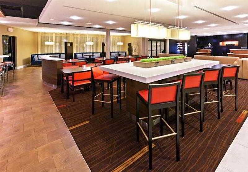 Courtyard By Marriott Tulsa Woodland Hills Hotel Ngoại thất bức ảnh