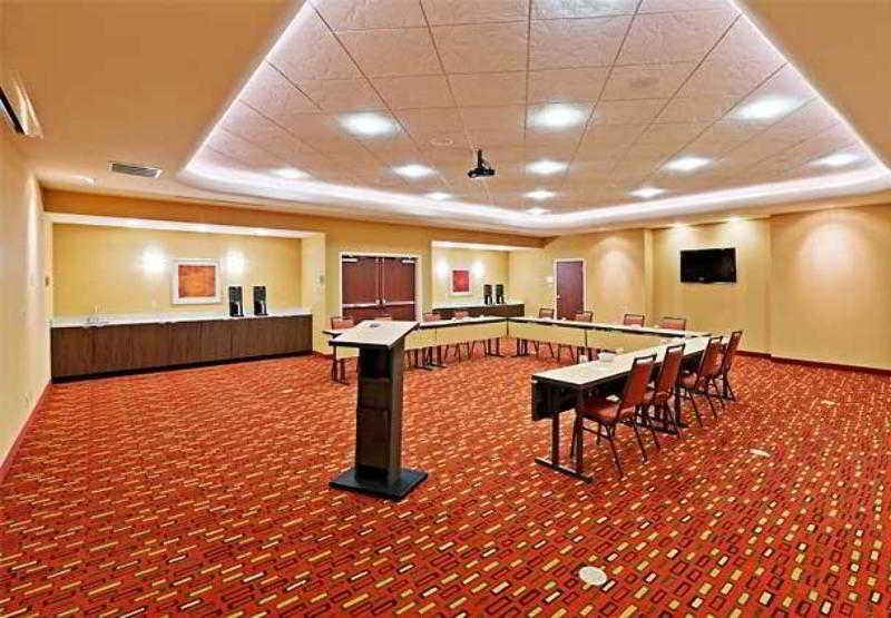 Courtyard By Marriott Tulsa Woodland Hills Hotel Ngoại thất bức ảnh