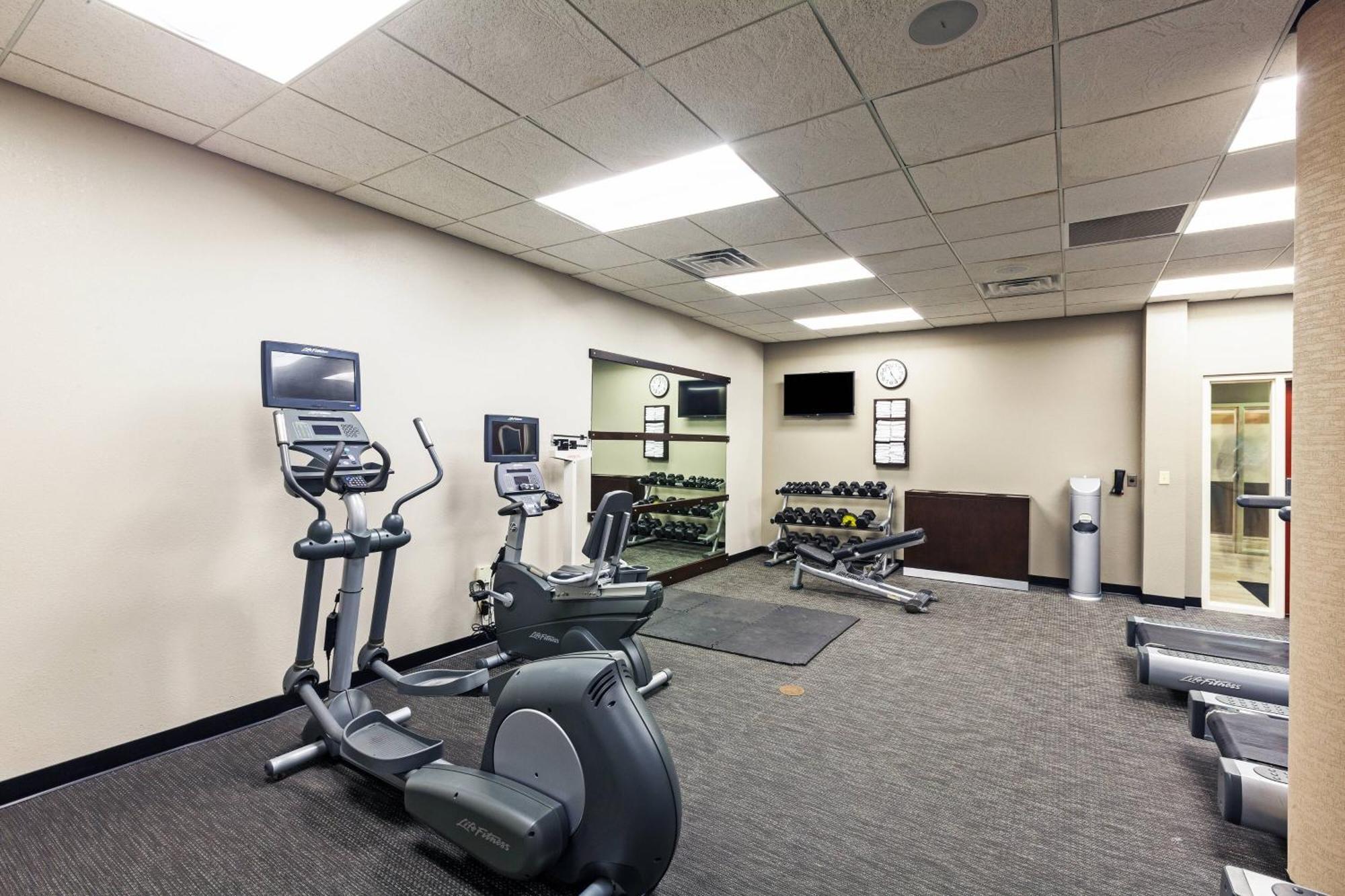 Courtyard By Marriott Tulsa Woodland Hills Hotel Ngoại thất bức ảnh