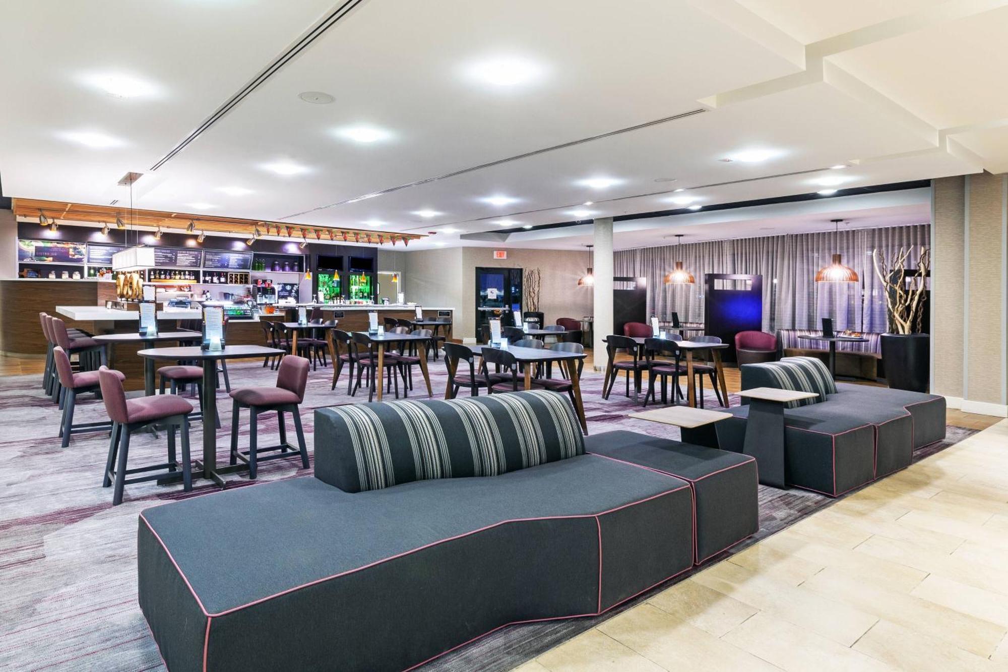 Courtyard By Marriott Tulsa Woodland Hills Hotel Ngoại thất bức ảnh