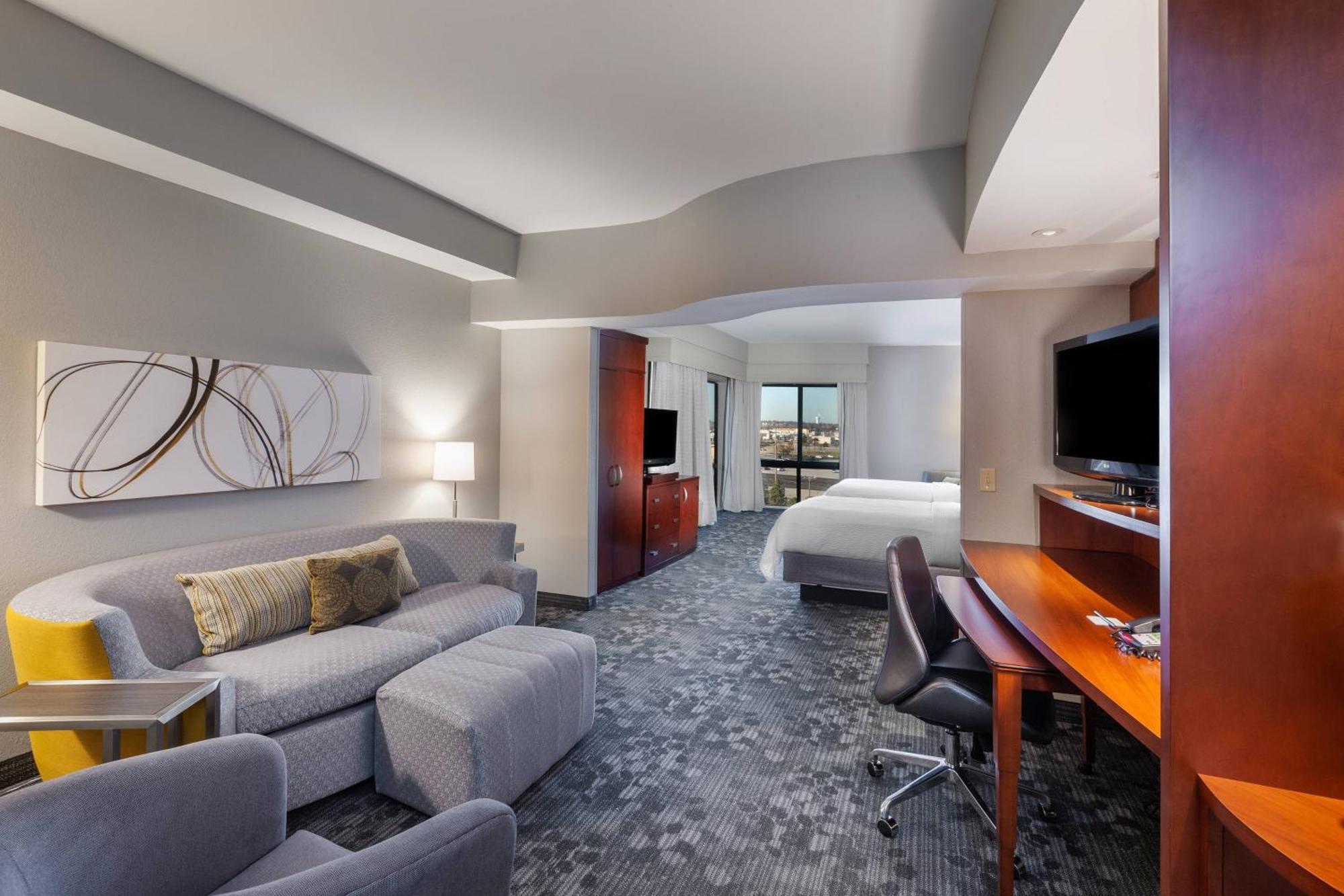 Courtyard By Marriott Tulsa Woodland Hills Hotel Ngoại thất bức ảnh