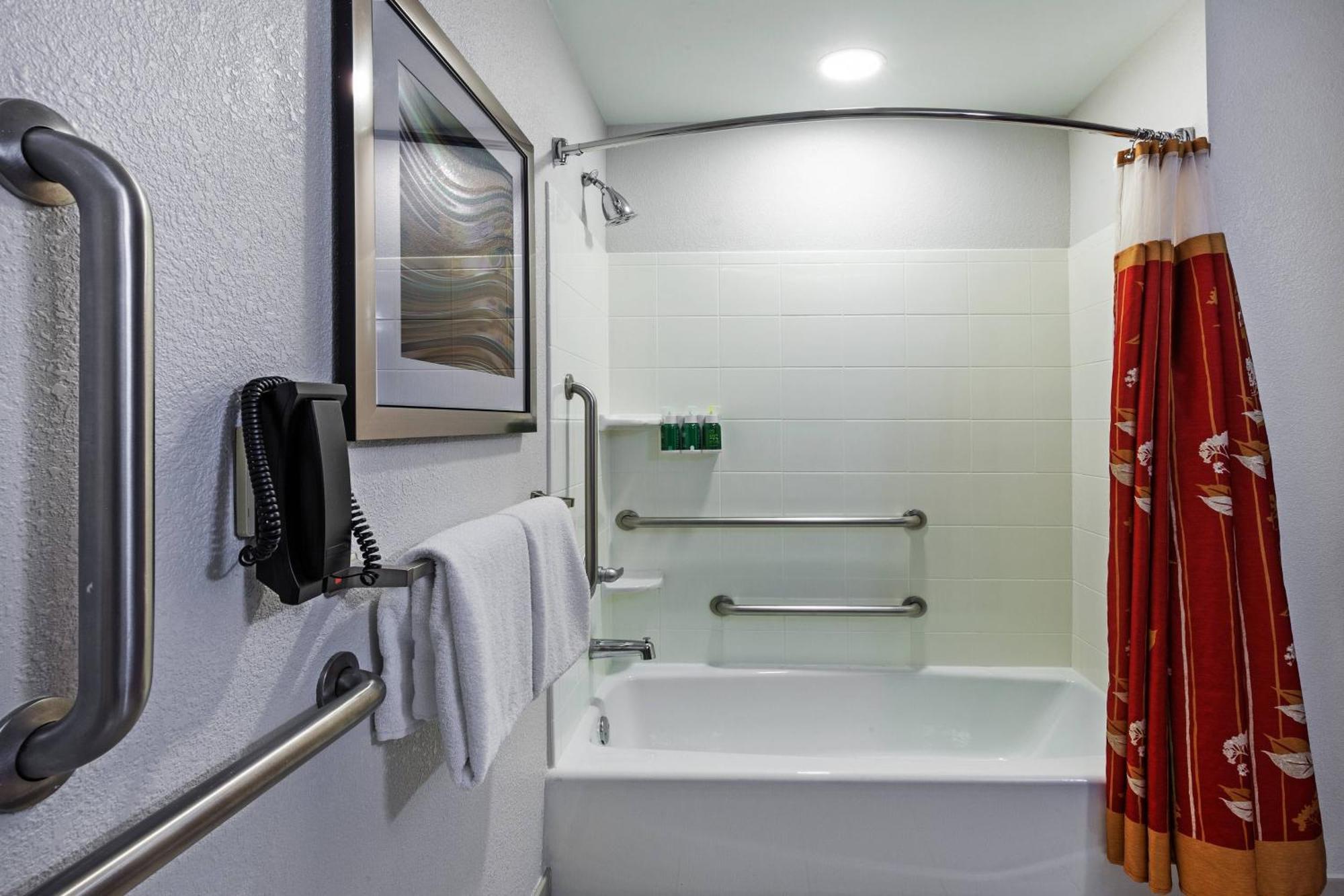 Courtyard By Marriott Tulsa Woodland Hills Hotel Ngoại thất bức ảnh