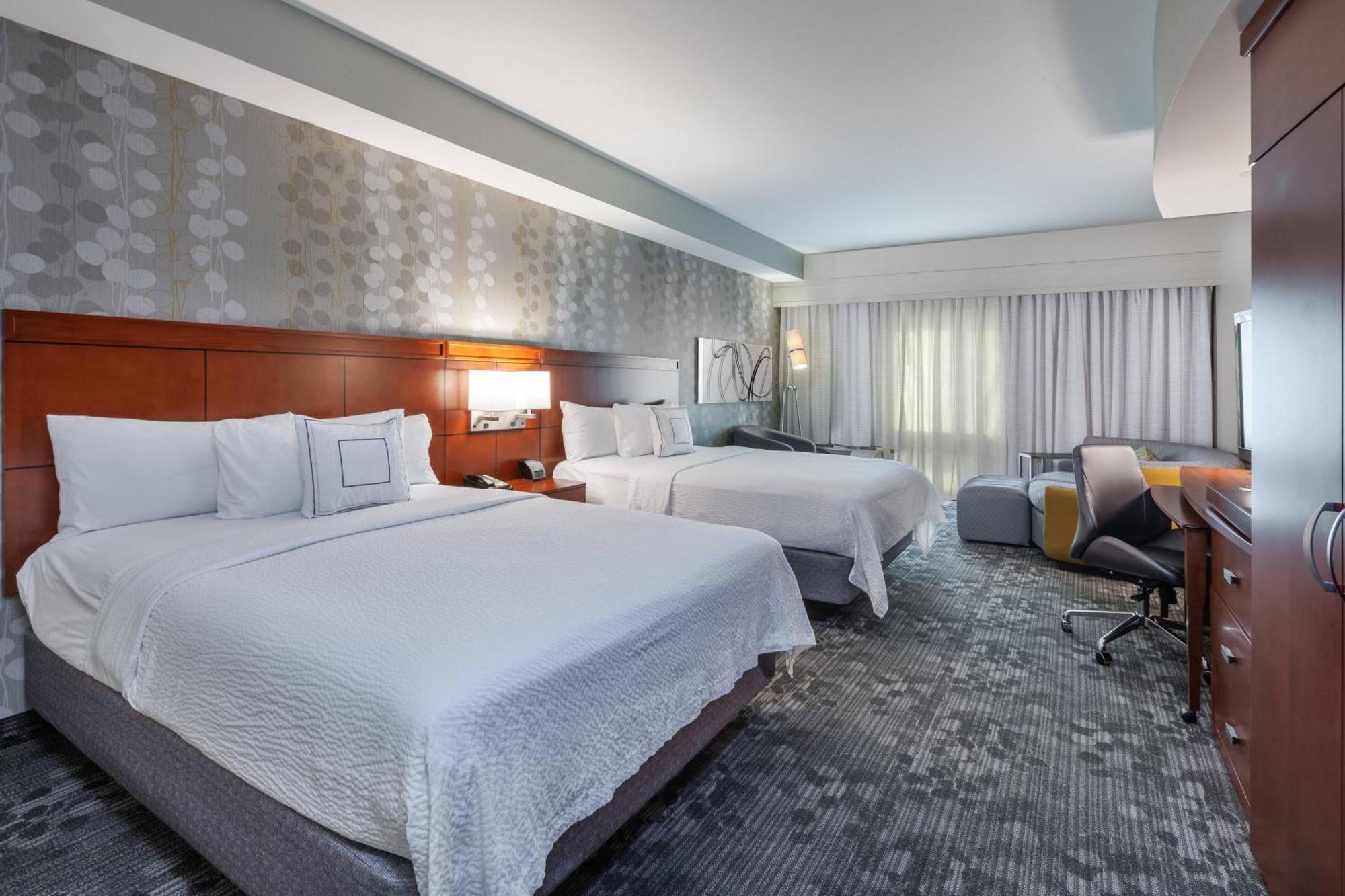 Courtyard By Marriott Tulsa Woodland Hills Hotel Ngoại thất bức ảnh