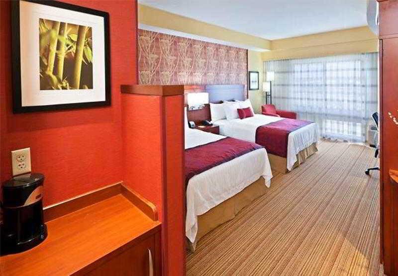 Courtyard By Marriott Tulsa Woodland Hills Hotel Ngoại thất bức ảnh