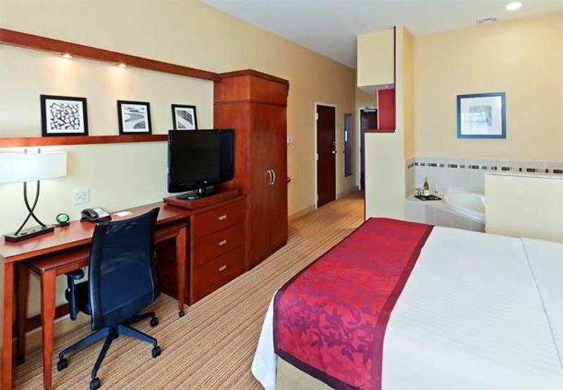 Courtyard By Marriott Tulsa Woodland Hills Hotel Ngoại thất bức ảnh