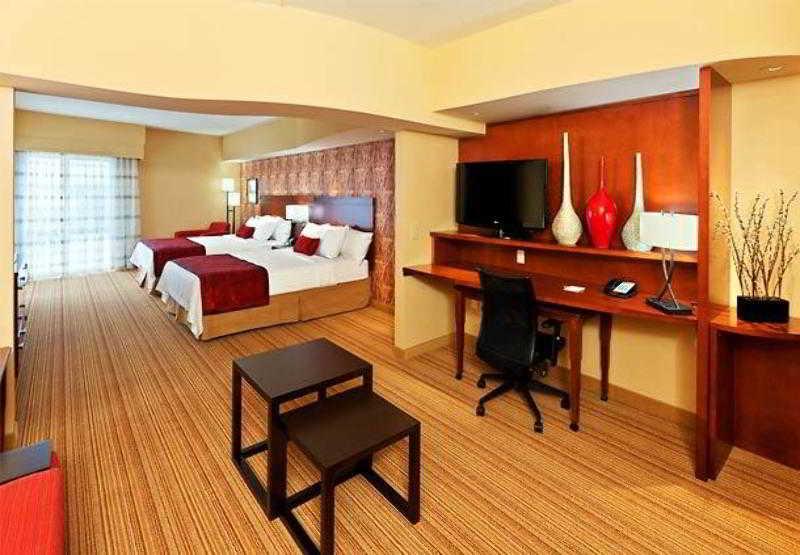 Courtyard By Marriott Tulsa Woodland Hills Hotel Ngoại thất bức ảnh